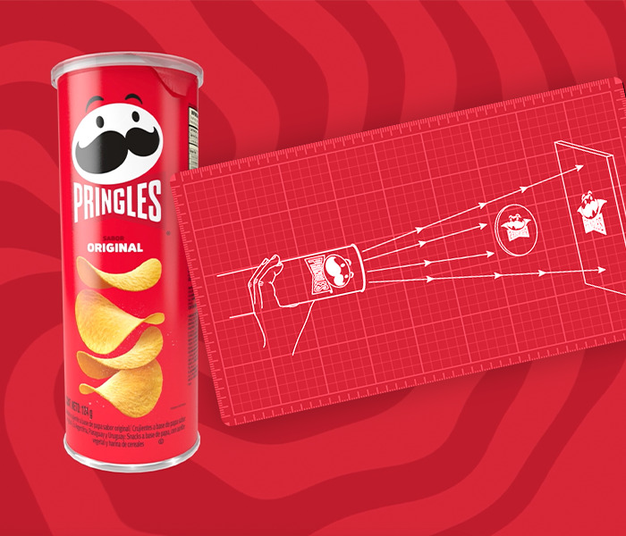 Transformamos a la lata de Pringles en algo aún más icónico